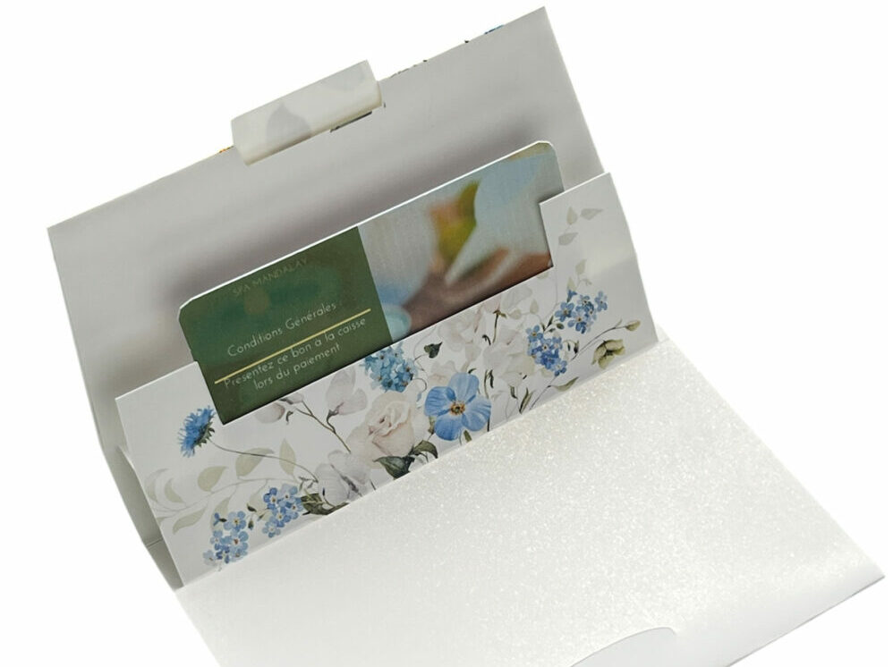 pochette pour carte cadeau en papier personnalisée
